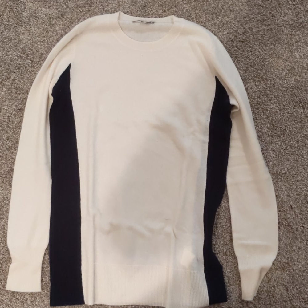 Vince Black and White sweater